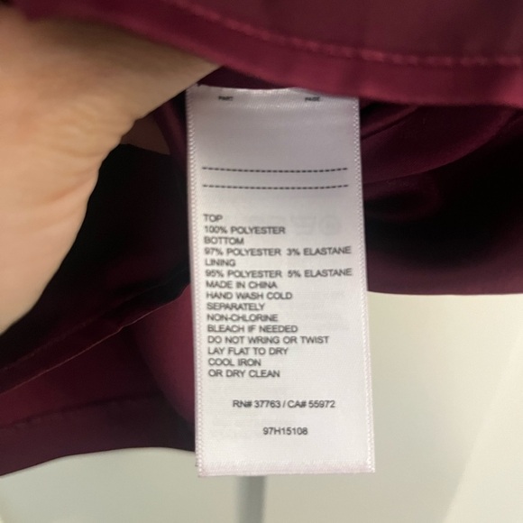 Laundry By Shelli Segal Red Sheath Dress with Bell Sleeves - Picture 7 of 9